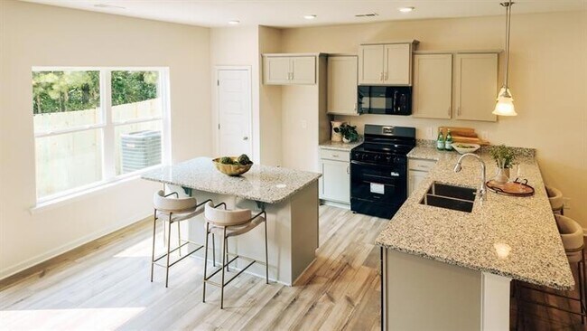 Building Photo - 85 Professional Pl