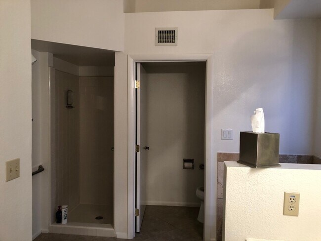 Building Photo - Lovely Home in 45+ Active Adult Community of Leisure World.  Available April 2026 Ongoing.