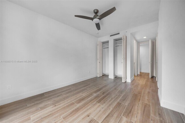 Building Photo - 3265 Bird Ave