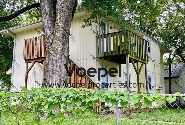 Building Photo - 8738 Thompson Ave