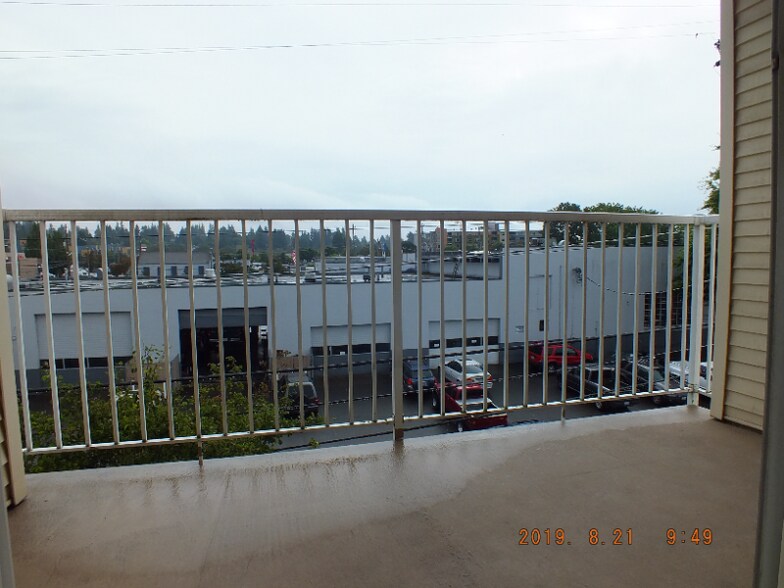 Building Photo - 12549 28th Ave NE