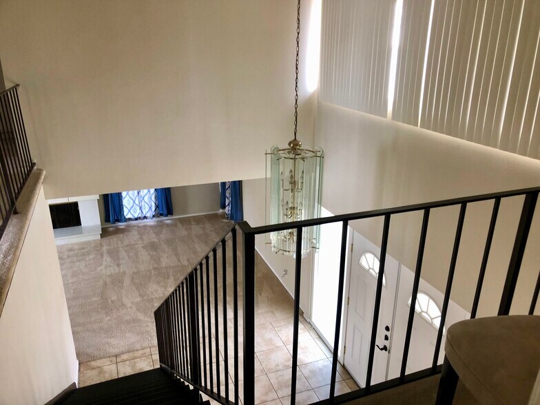 Building Photo - 10661 Coraline Pl