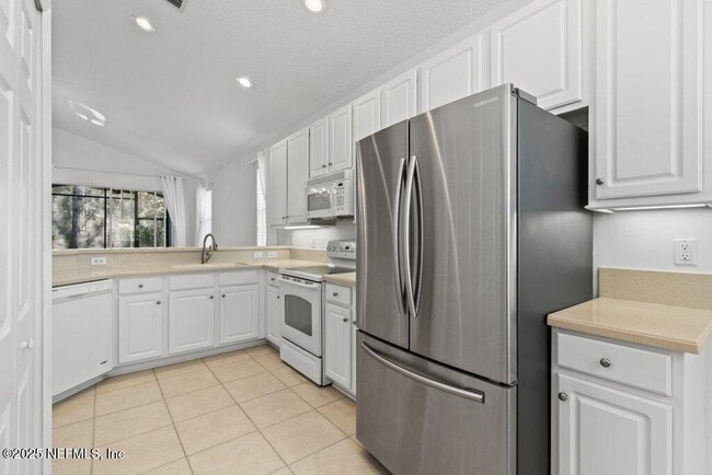 Building Photo - 636 Copperhead Cir