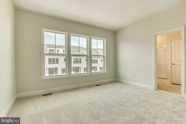 Building Photo - 22589 Amendola Terrace