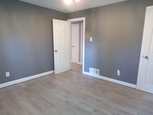 Building Photo - Charming Ranch-Style Home with Finished Ba...