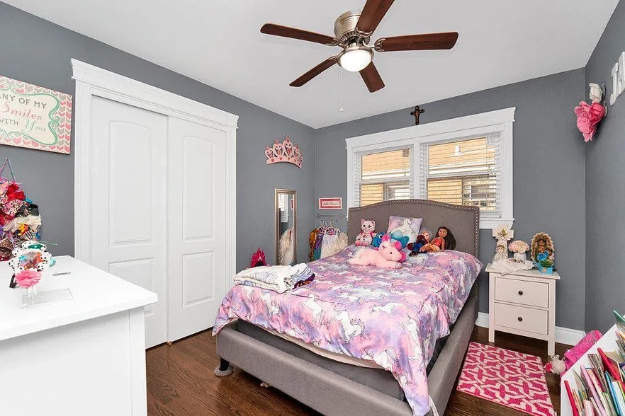 Building Photo - 8630 S Komensky Ave