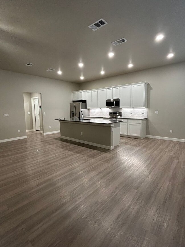 Building Photo - RECENTLY REDUCED!!  Beautiful Home in North Park