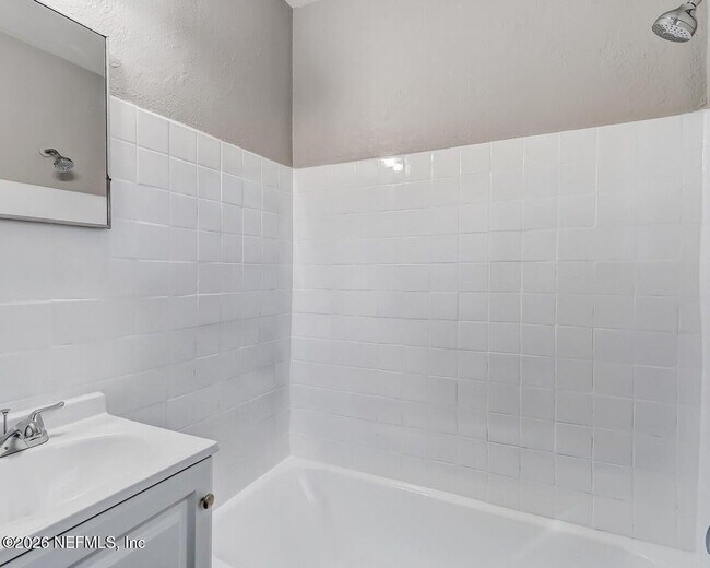 Building Photo - 1901 Pullman Ct