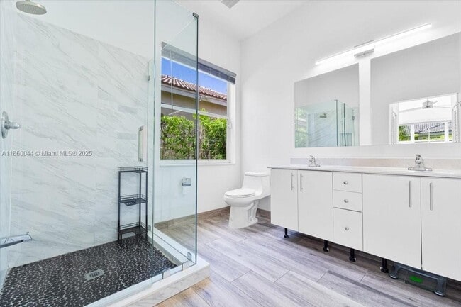 Building Photo - 830 Lavender Cir