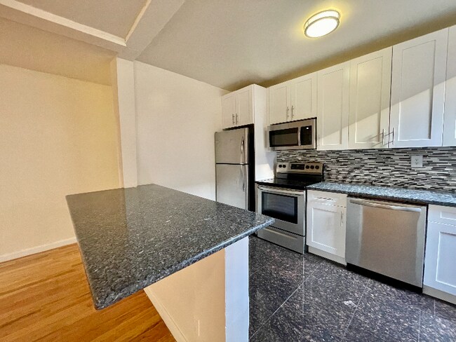 Building Photo - 540 W 136TH St