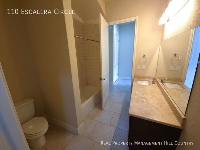 Building Photo - Luxurious Living in a Gated Community - 4 ...