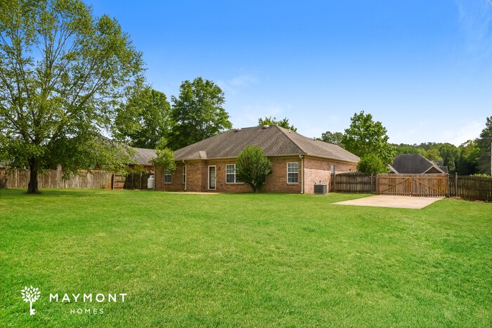 Building Photo - 223 Duck Creek Dr