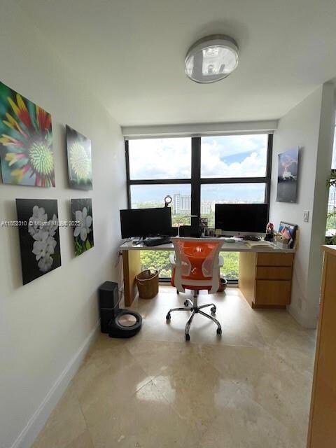 Building Photo - 1865 Brickell Ave