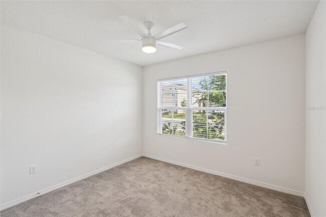 Building Photo - 544 Park Pl Blvd