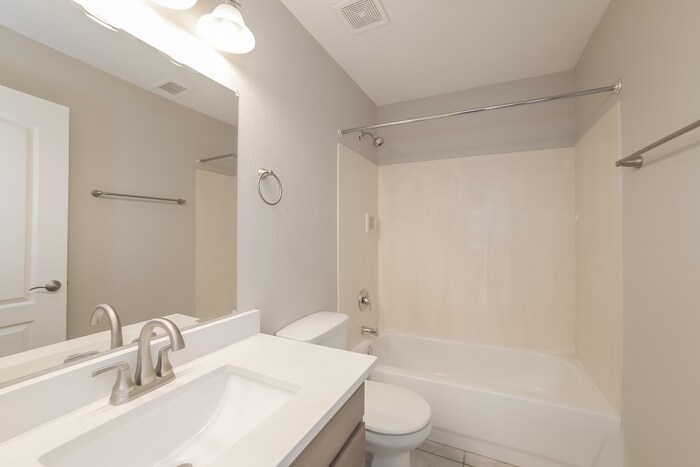 Building Photo - 9542 W Potter Dr
