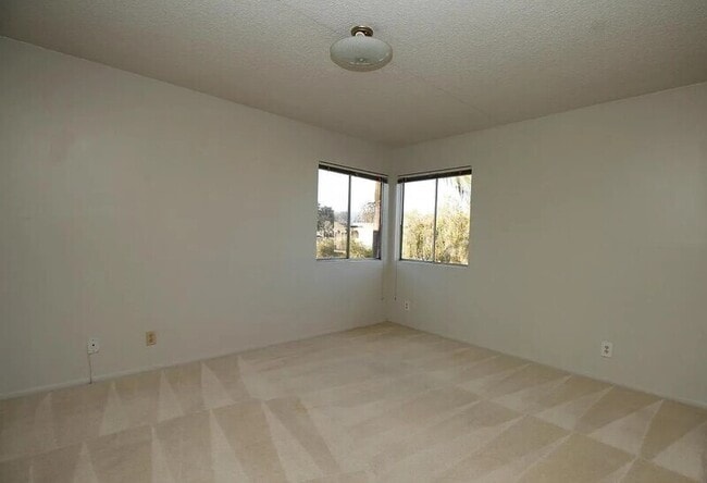 Building Photo - 409 Ellwood Beach Dr