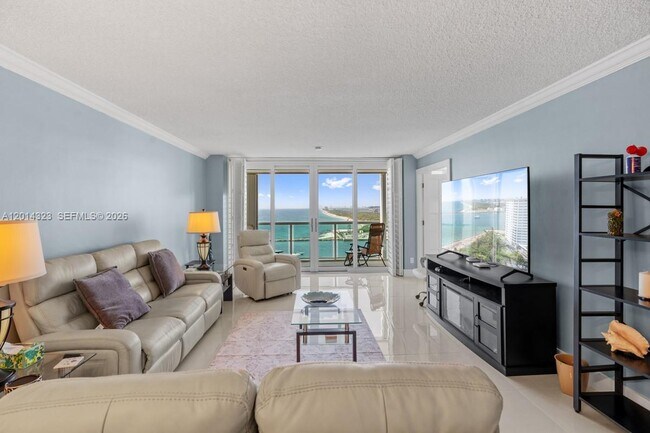 Building Photo - 2100 S Ocean Ln