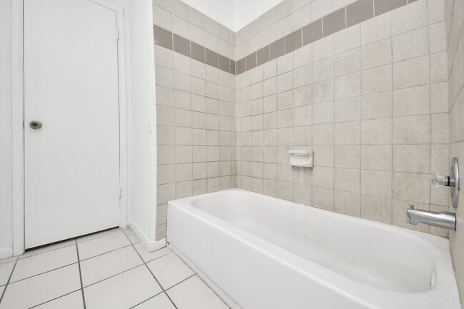Building Photo - 15534 Weldon Dr