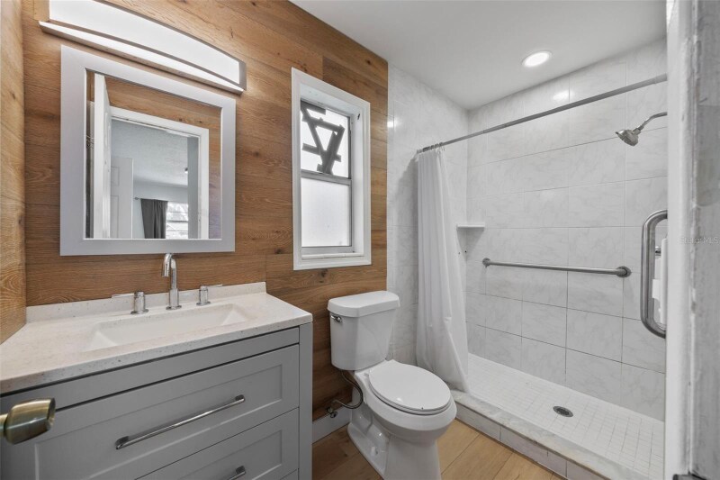 Building Photo - 114 Inwood Cir