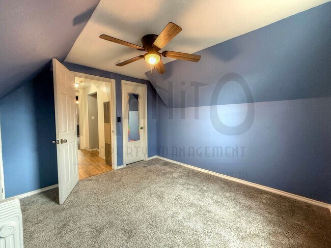 Building Photo - Beautiful Shadle Area Home