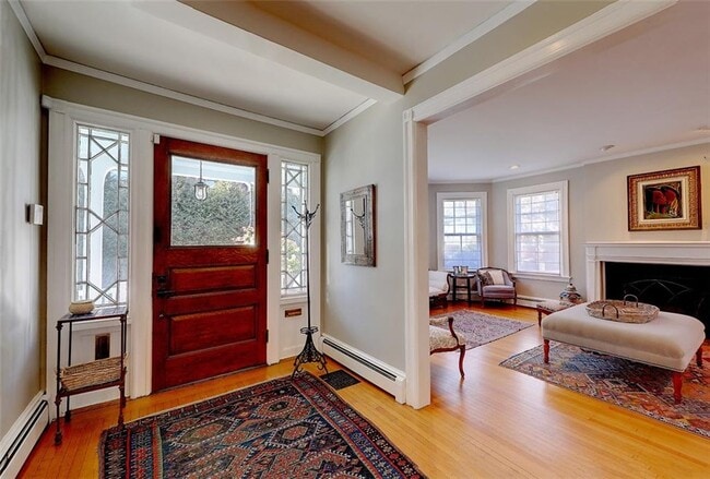 Building Photo - 37 Barnes St