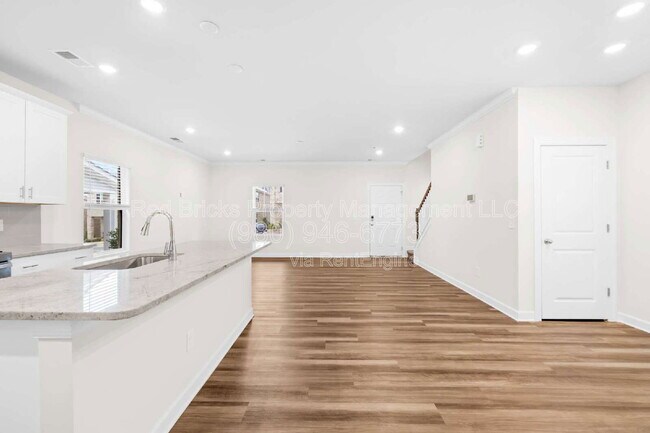 Building Photo - 1225 Colgher St