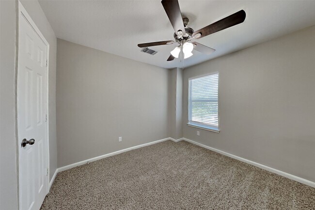 Building Photo - 20731 Desert Shadows Ln