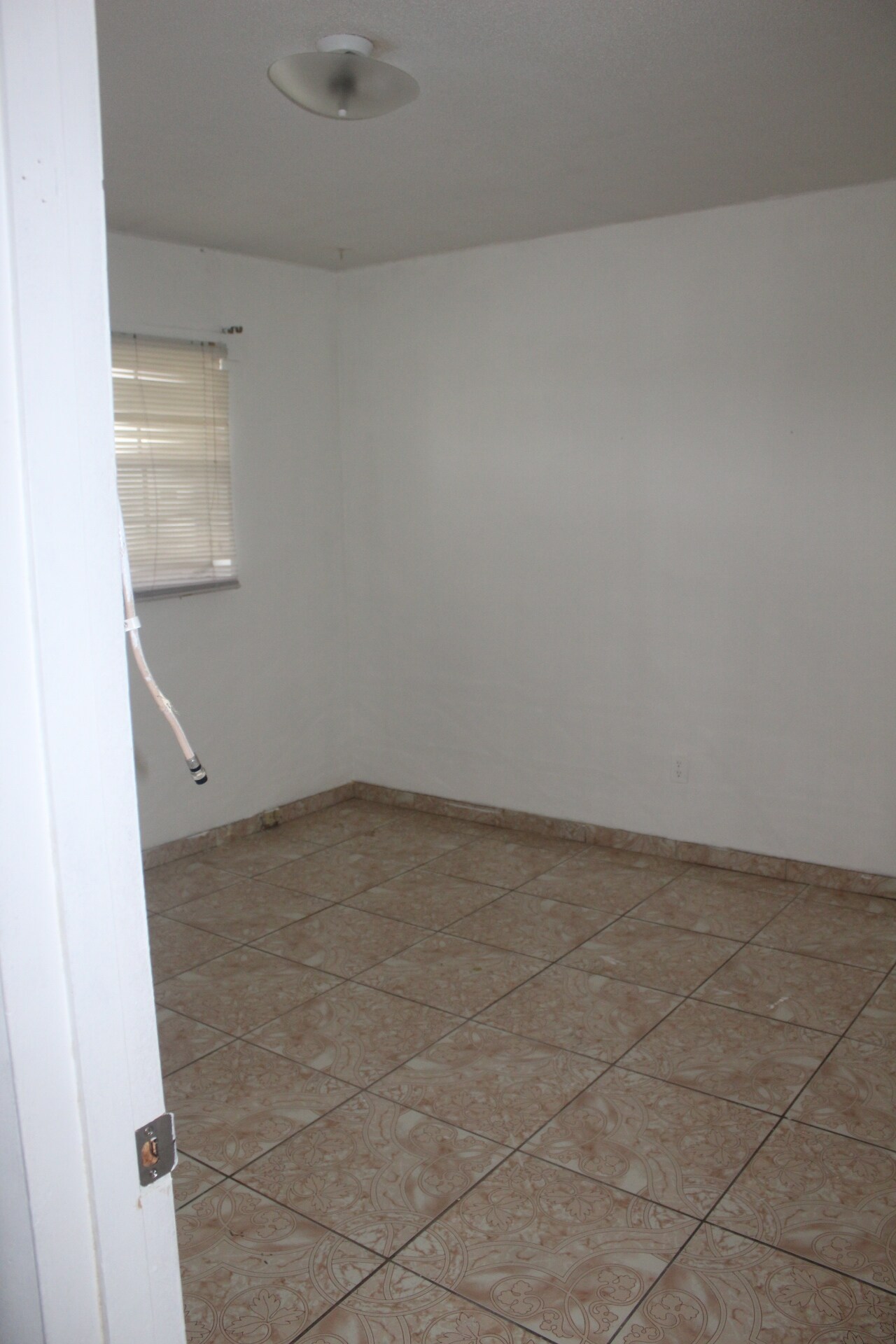 Building Photo - 20600 NW 7th Ave