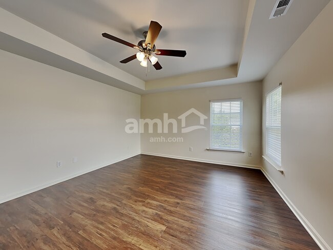 Building Photo - 415 Caperton Way