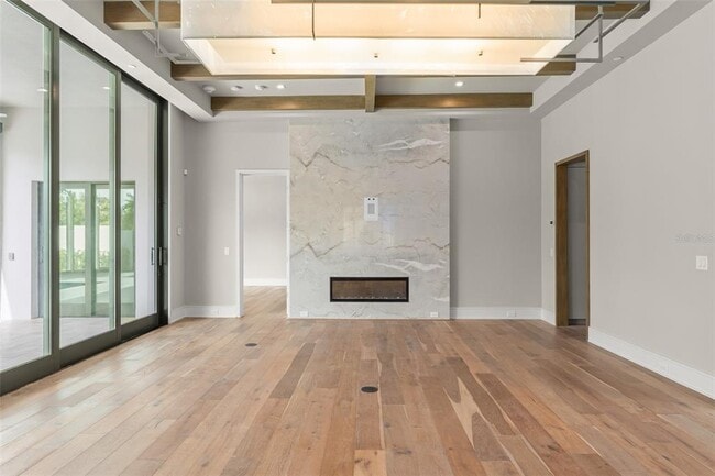 Building Photo - 4162 Grande Brick Lp