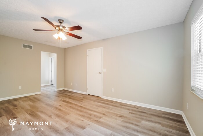 Building Photo - 7793 Cedar Ridge Dr