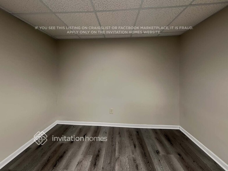 Building Photo - 5700 80th Ave N