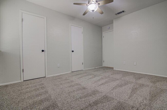 Building Photo - 5301 Indio Cir