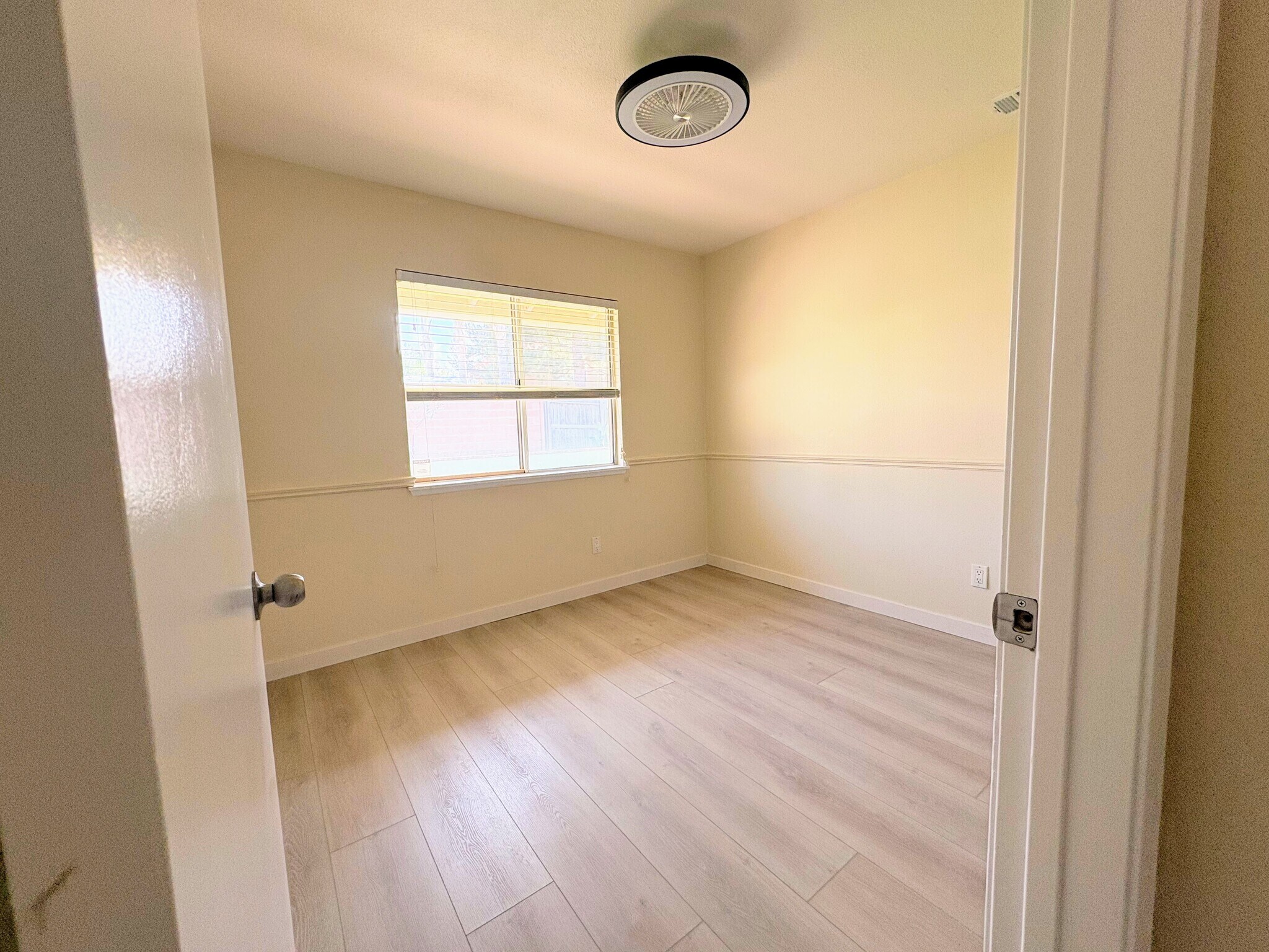 Building Photo - 9263 Owari Ln