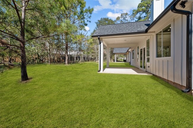 Building Photo - 28407 Champion Oaks Dr