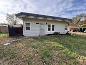 Building Photo - 2 bedroom 1 bath home in Colona