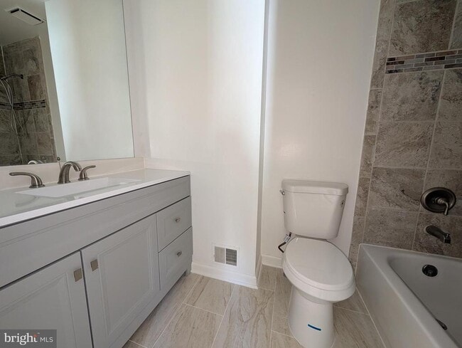 Building Photo - 8108 Squirrel Run Rd