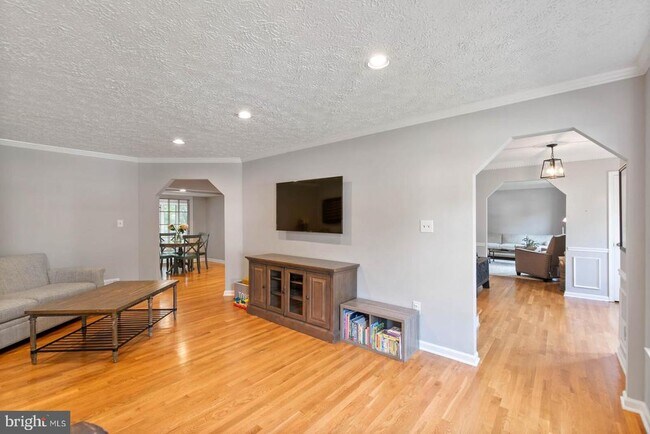 Building Photo - 3125 Hannahs Pond Ln