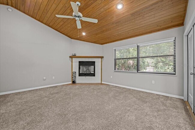 Building Photo - 1326 NW 57th St