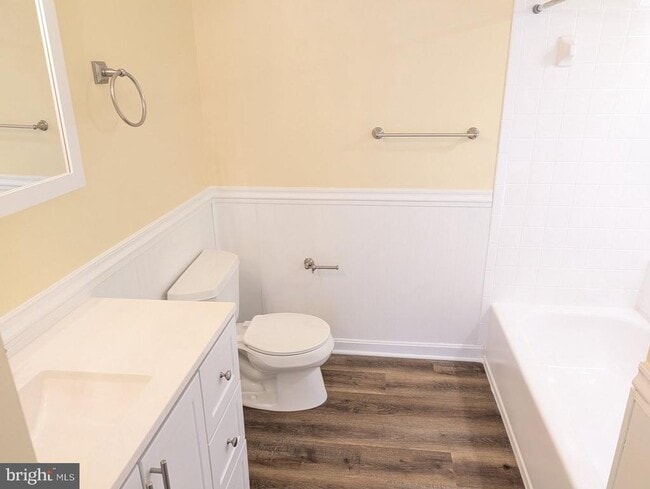 Building Photo - 14449 Gringsby Ct