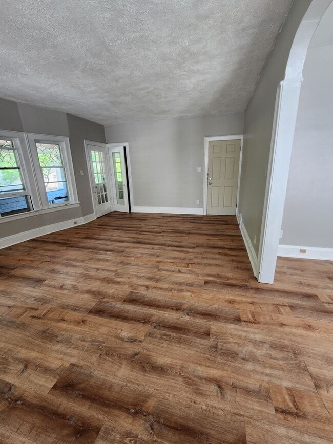 Building Photo - 3634 Hildana Rd