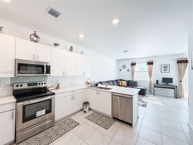 Building Photo - 11962 SW 247th Ter