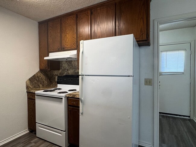 Building Photo - 3242 Stoneridge Dr