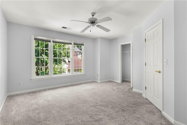 Building Photo - 1050 Shady Valley Pl