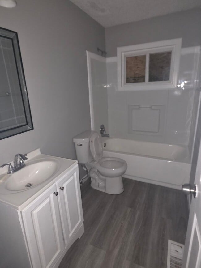 Building Photo - 1420 Williams St