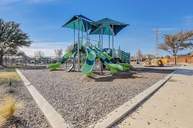 Building Photo - Love Where You Live Starts Right Here!