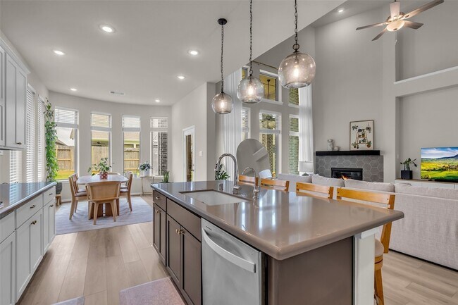 Building Photo - 32117 Magnolia River Trl
