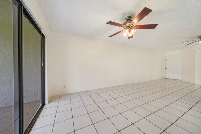 Building Photo - 3355 Jaywood Terrace