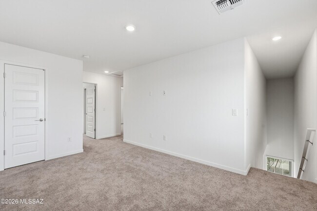 Building Photo - 12232 N Manley Ave