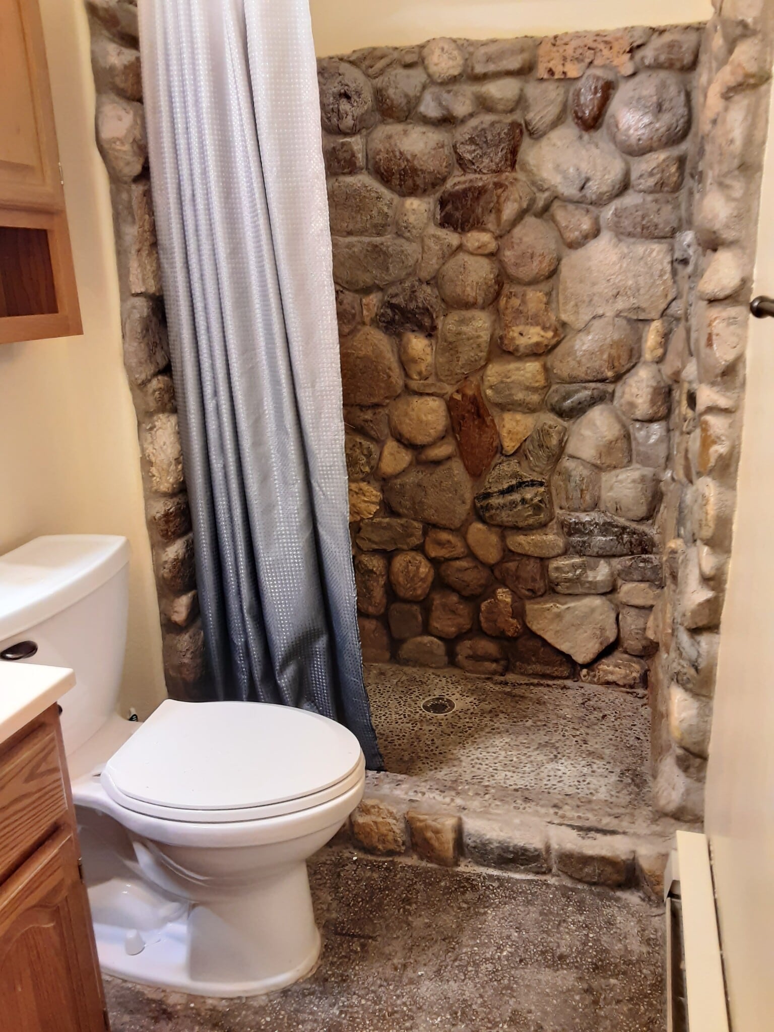 Bathroom - 3951 Stevensville River Rd
